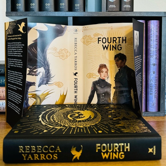 Fairyloot Exclusive Fourthwing +Fairyloot Exclusive Iron Flame by Rebecca Yarros - Picture 9 of 13